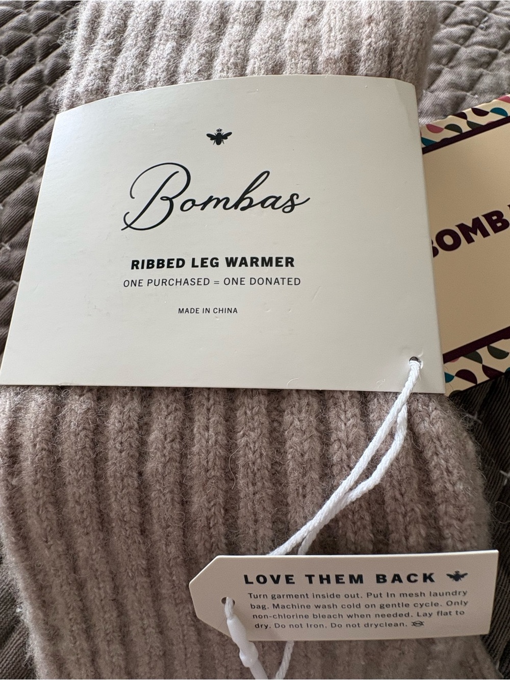 NWT Bombas Ribbed Leg Warmer in Taupe